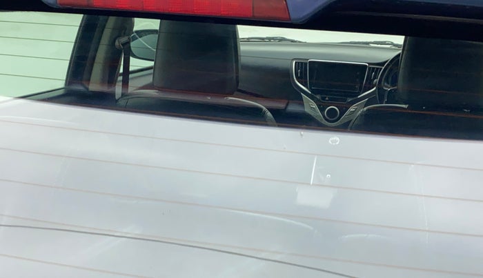 2017 Maruti Baleno ALPHA PETROL 1.2, Petrol, Manual, 86,541 km, Rear windshield - Minor spot on windshield