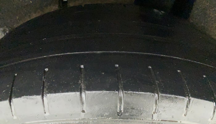 2017 Maruti Baleno ALPHA PETROL 1.2, Petrol, Manual, 86,541 km, Left Rear Tyre Tread