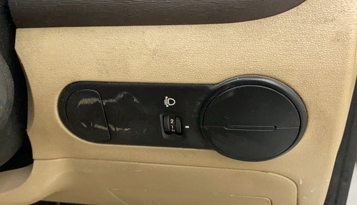 2010 Hyundai i10 SPORTZ 1.2, Petrol, Manual, 64,566 km, Dashboard - Headlight height adjustment not working