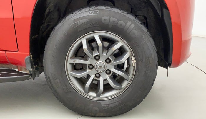 2018 Mahindra TUV300 T10, Diesel, Manual, 50,162 km, Right Front Wheel