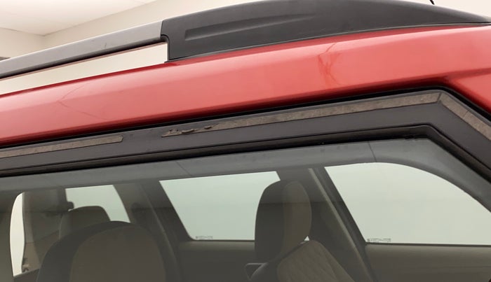 2018 Mahindra TUV300 T10, Diesel, Manual, 50,162 km, Driver-side door - Door visor damaged