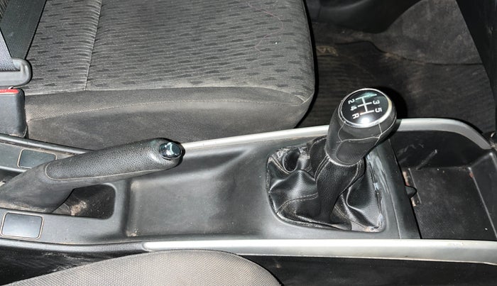 2017 Maruti Baleno ALPHA PETROL 1.2, Petrol, Manual, 71,363 km, Gear Lever