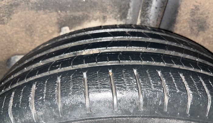 2017 Maruti Baleno ALPHA PETROL 1.2, Petrol, Manual, 71,363 km, Left Rear Tyre Tread
