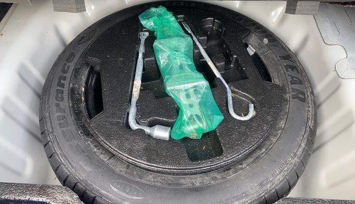 2017 Maruti Ciaz ALPHA 1.4 PETROL, Petrol, Manual, 54,714 km, Spare Tyre