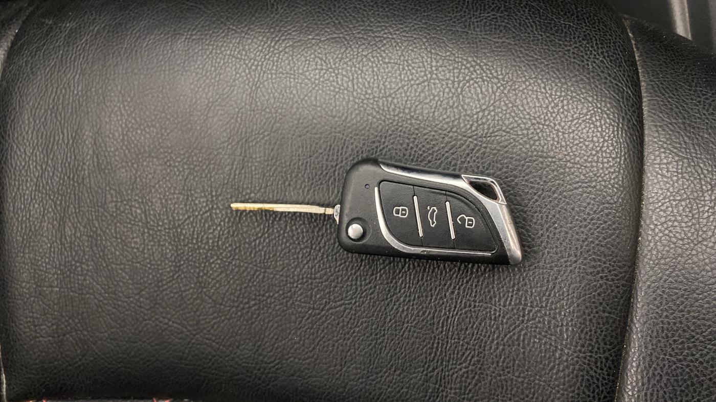 2014 Maruti Alto 800 LXI, Petrol, Manual, 95,572 km, Key Close Up