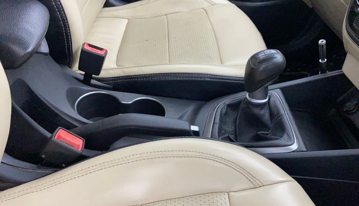 2019 Hyundai Verna 1.6 VTVT SX, Petrol, Manual, 57,949 km, Gear Lever