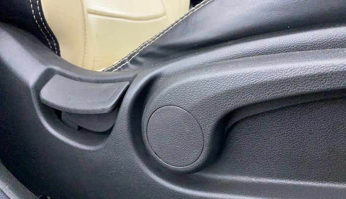 2019 Hyundai Verna 1.6 VTVT SX, Petrol, Manual, 57,949 km, Driver Side Adjustment Panel