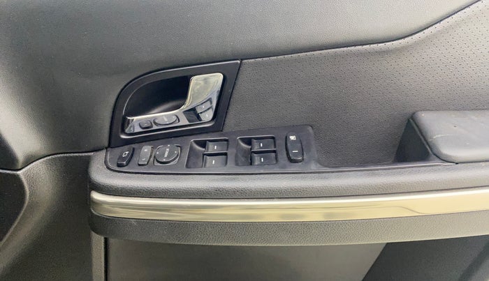 2019 Tata Hexa XT 4X4 7 STR, Diesel, Manual, 30,376 km, Driver Side Door Panels Control