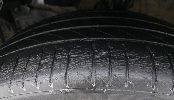 2017 Honda WR-V 1.2 i-VTEC S MT, CNG, Manual, 47,940 km, Left Front Tyre Tread