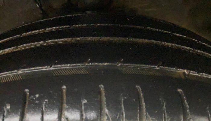 2013 Hyundai i20 ASTA 1.2, Petrol, Manual, 47,552 km, Left Front Tyre Tread