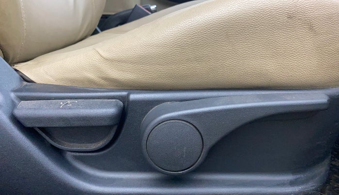 2013 Hyundai i20 ASTA 1.2, Petrol, Manual, 47,552 km, Driver Side Adjustment Panel