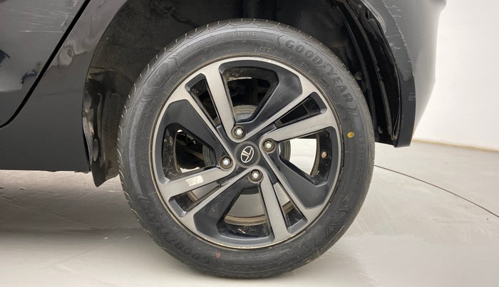 2022 Tata ALTROZ XZA PLUS DARK EDTION, Petrol, Automatic, 15,129 km, Left Rear Wheel