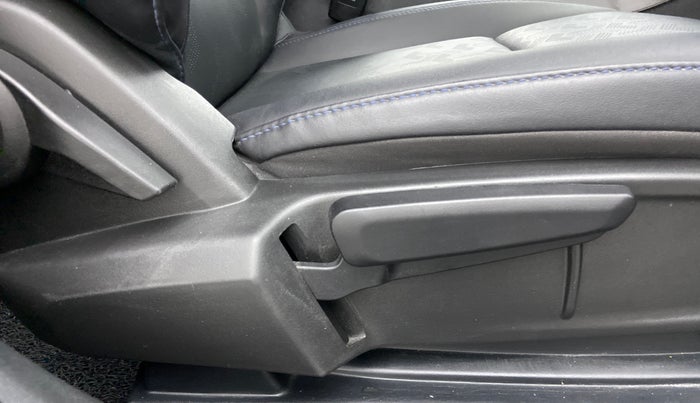 2022 Tata ALTROZ XZA PLUS DARK EDTION, Petrol, Automatic, 15,129 km, Driver Side Adjustment Panel