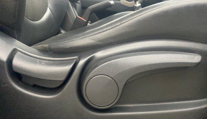 2019 Hyundai Creta E PLUS 1.6 PETROL, Petrol, Manual, 47,762 km, Driver Side Adjustment Panel