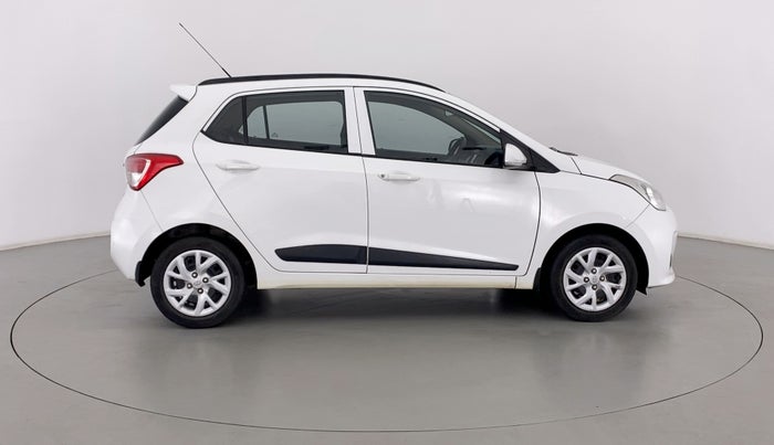 2018 Hyundai Grand i10 SPORTZ 1.2 KAPPA VTVT, Petrol, Manual, 29,497 km, Right Side View