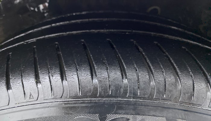 2017 Hyundai New Elantra 2.0 SX AT, Petrol, Automatic, 42,802 km, Right Front Tyre Tread