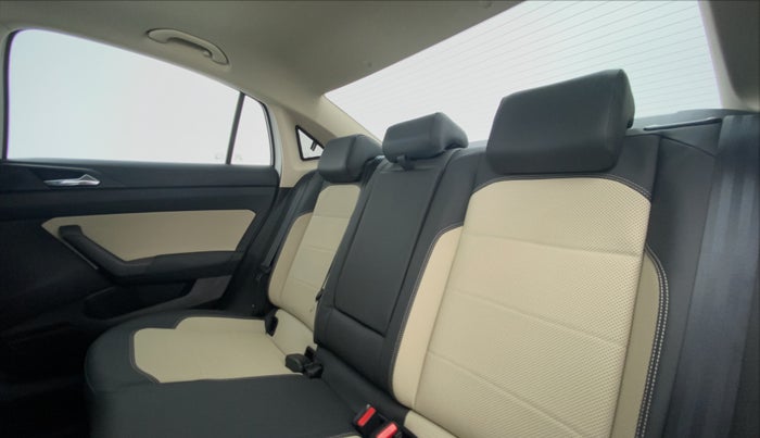 2022 Skoda SLAVIA STYLE 1.0 TSI AT, Petrol, Automatic, 6,135 km, Right Side Rear Door Cabin