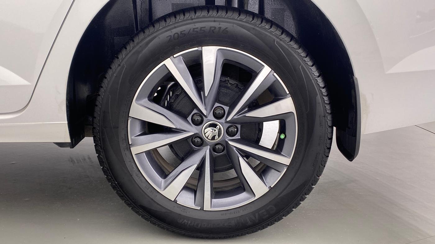 2022 Skoda SLAVIA STYLE 1.0 TSI AT, Petrol, Automatic, 6,135 km, Left Rear Wheel