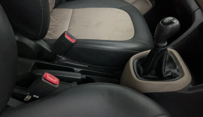 2015 Hyundai Grand i10 MAGNA 1.2 KAPPA VTVT, Petrol, Manual, 35,784 km, Gear Lever