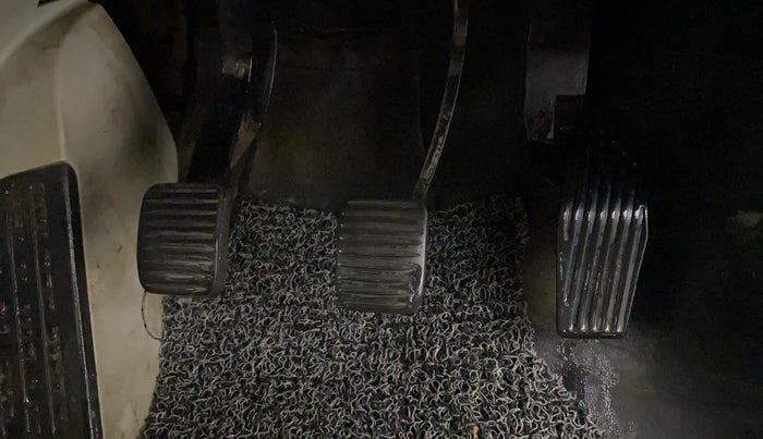 2017 Jeep Compass LIMITED 2.0 DIESEL, Diesel, Manual, 1,06,428 km, Pedals