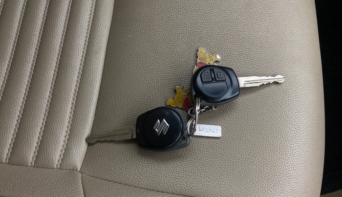 2016 Maruti Swift Dzire VXI, Petrol, Manual, 31,214 km, Key Close Up