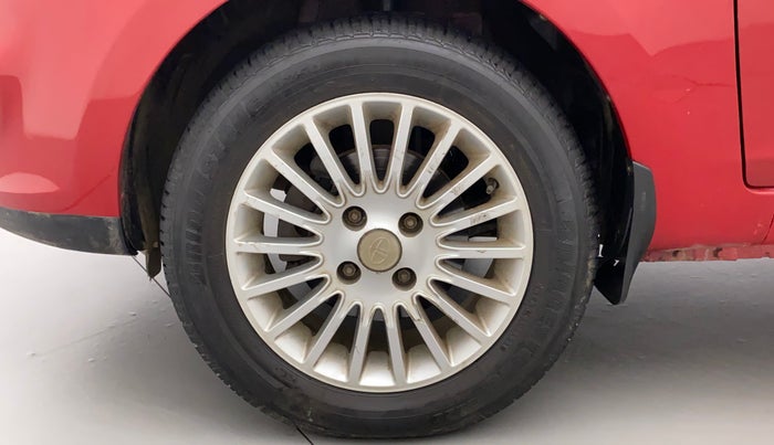 2015 Tata Zest XMS PETROL, Petrol, Manual, 80,303 km, Left Front Wheel