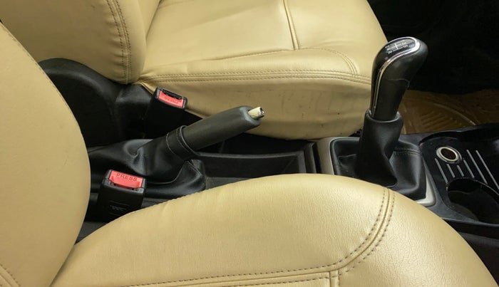 2015 Tata Zest XMS PETROL, Petrol, Manual, 80,303 km, Gear Lever