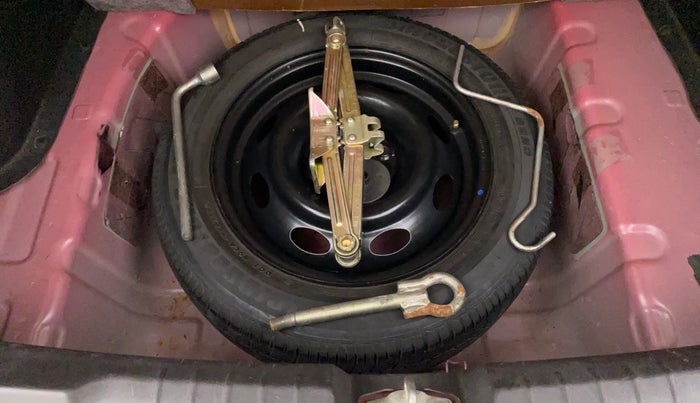 2015 Tata Zest XMS PETROL, Petrol, Manual, 80,303 km, Spare Tyre