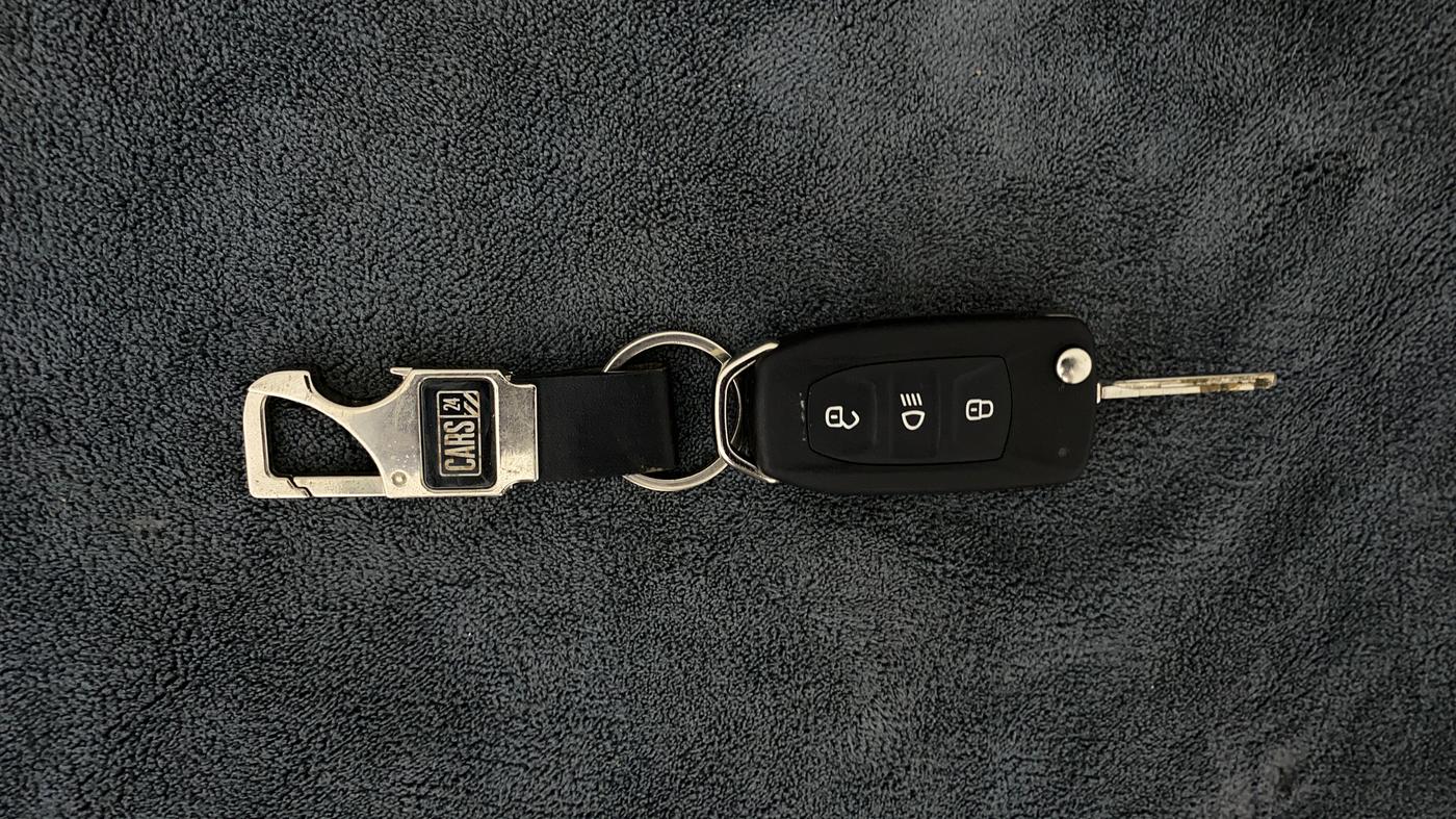 2015 Tata Zest XMS PETROL, Petrol, Manual, 80,303 km, Key Close Up