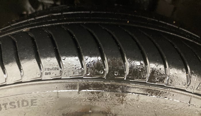 2025 Tata Tiago XZA, Petrol, Automatic, 3,852 km, Left Front Tyre Tread