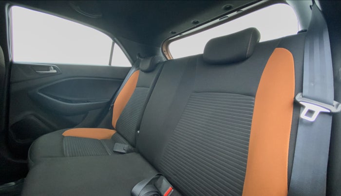 2015 Hyundai i20 Active 1.2 SX, Petrol, Manual, 36,278 km, Right Side Rear Door Cabin