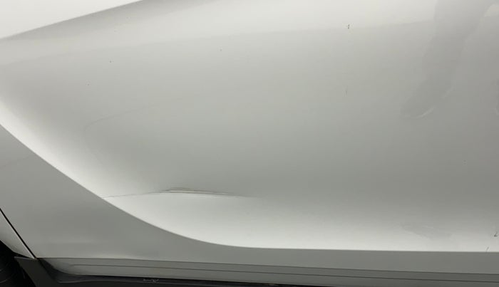 2019 Mahindra MARAZZO M4 7STR, Diesel, Manual, 92,902 km, Front passenger door - Slightly dented