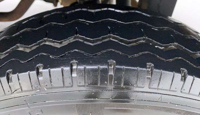 2020 Maruti Eeco 5 STR WITH AC PLUSHTR, Petrol, Manual, Left Rear Tyre Tread