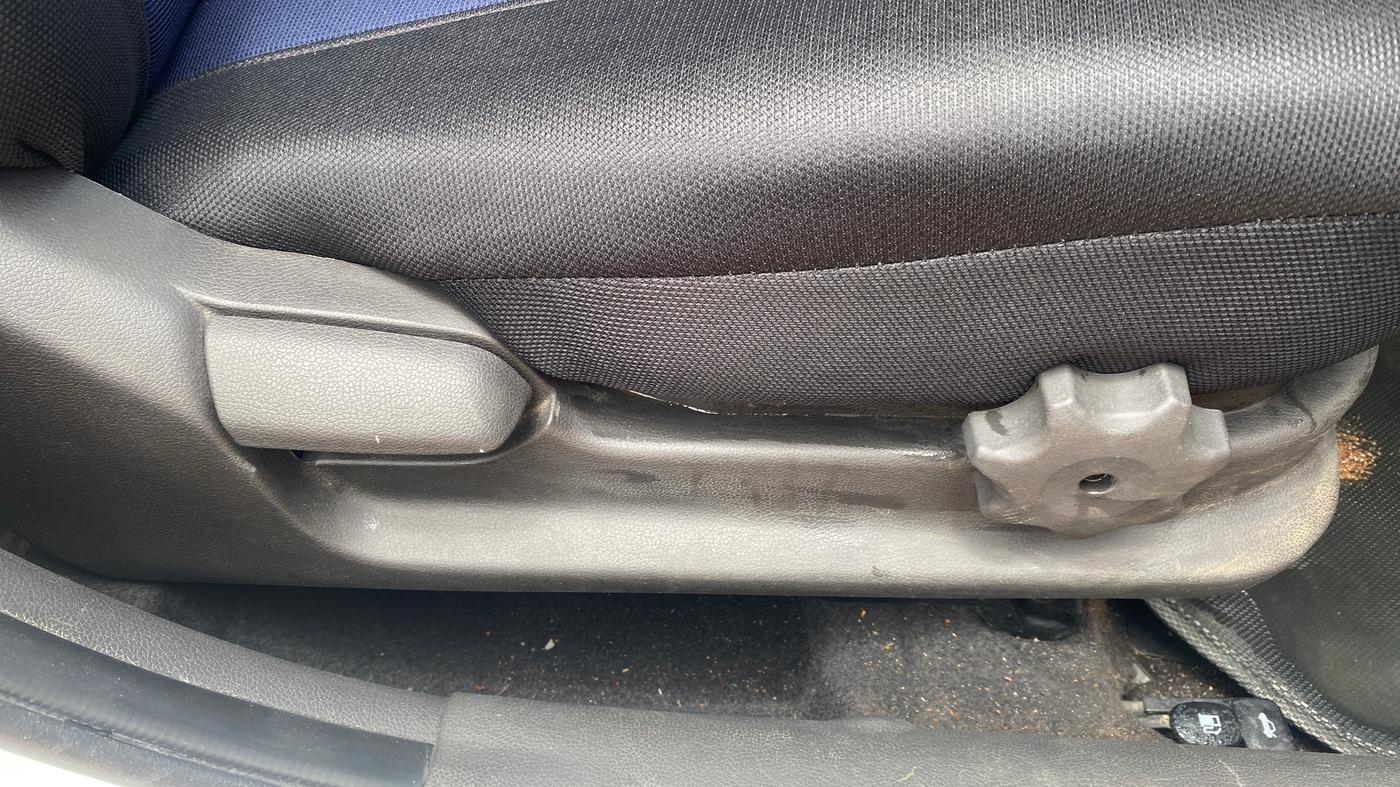 2013 Hyundai Verna FLUIDIC 1.6 VTVT SX, Petrol, Manual, 85,547 km, Driver Side Adjustment Panel