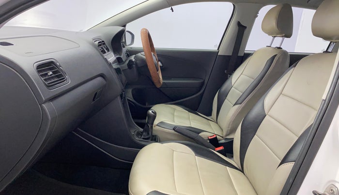 2018 Volkswagen Ameo TRENDLINE 1.0L, Petrol, Manual, 64,984 km, Right Side Front Door Cabin