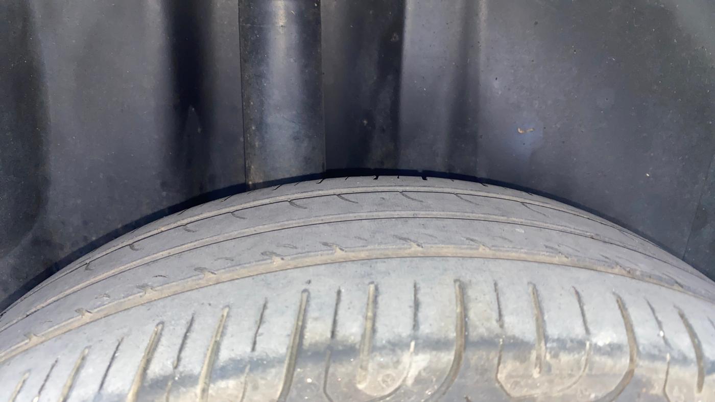 2018 Volkswagen Ameo TRENDLINE 1.0L, Petrol, Manual, 64,984 km, Right Rear Tyre Tread