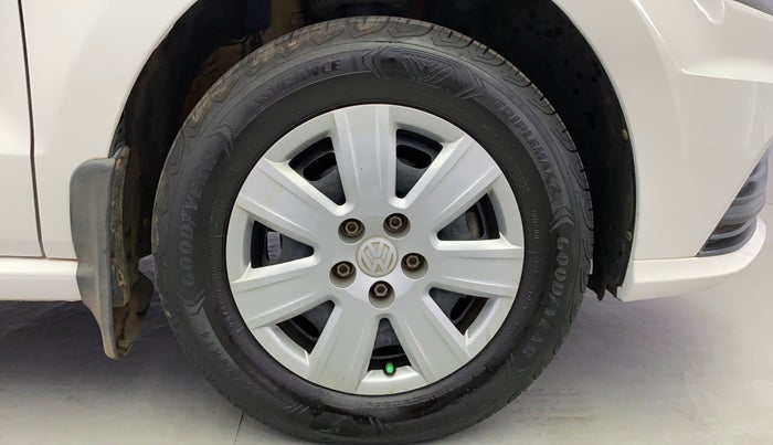 2018 Volkswagen Ameo TRENDLINE 1.0L, Petrol, Manual, 64,984 km, Right Front Wheel