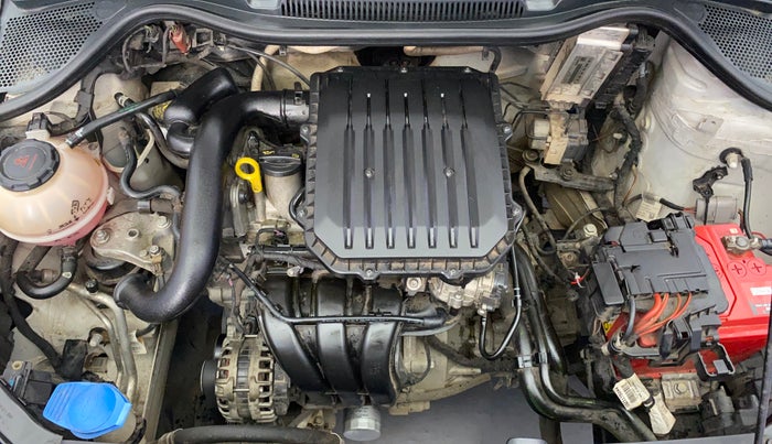 2018 Volkswagen Ameo TRENDLINE 1.0L, Petrol, Manual, 64,984 km, Open Bonet