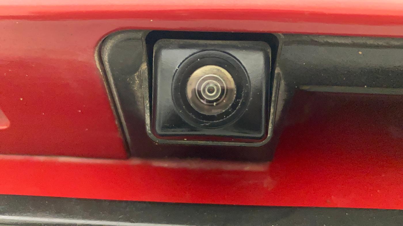 2022 Mahindra XUV300 W8 (O) 1.5 DIESEL, Diesel, Manual, 80,998 km, Parking Camera
