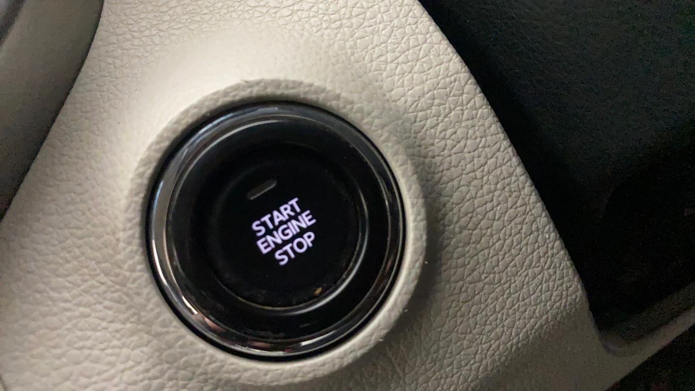 2022 Mahindra XUV300 W8 (O) 1.5 DIESEL, Diesel, Manual, 80,998 km, Keyless Start/ Stop Button
