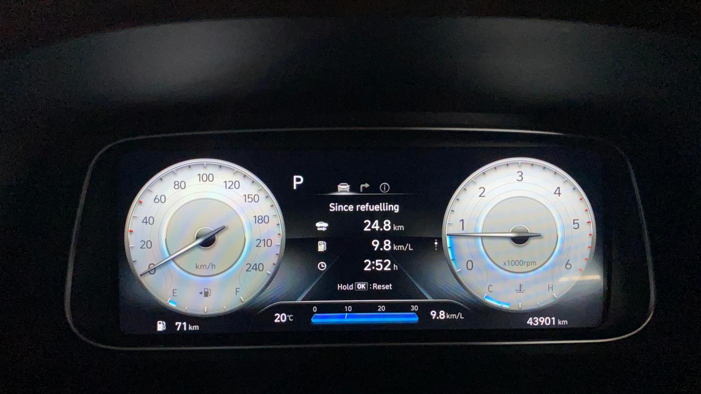 2022 Hyundai ALCAZAR PLATINUM(O) 7STR 1.5 AT, Diesel, Automatic, 43,901 km, Odometer Image