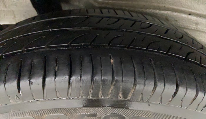 2019 Maruti New Wagon-R LXI CNG 1.0 L, CNG, Manual, 82,275 km, Right Front Tyre Tread