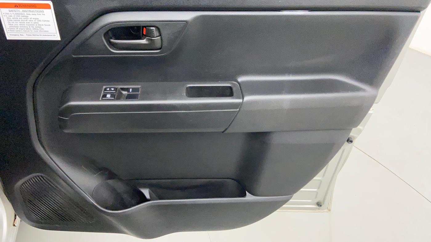 2019 Maruti New Wagon-R LXI CNG 1.0 L, CNG, Manual, 82,275 km, Driver Side Door Panels Control