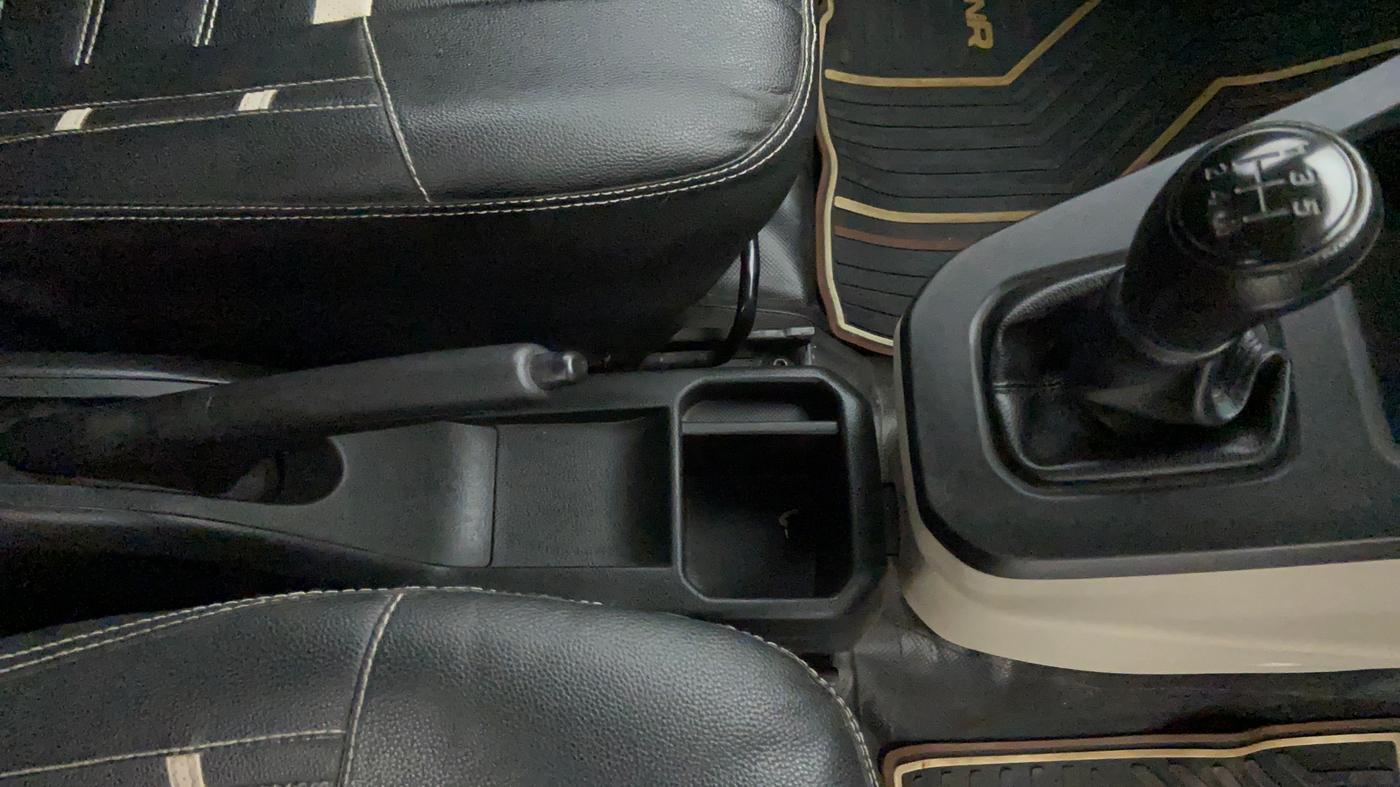 2019 Maruti New Wagon-R LXI CNG 1.0 L, CNG, Manual, 82,275 km, Gear Lever