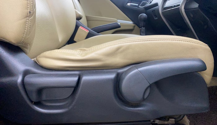 2017 Honda City 1.5L I-VTEC VX, Petrol, Manual, 1,10,764 km, Driver Side Adjustment Panel