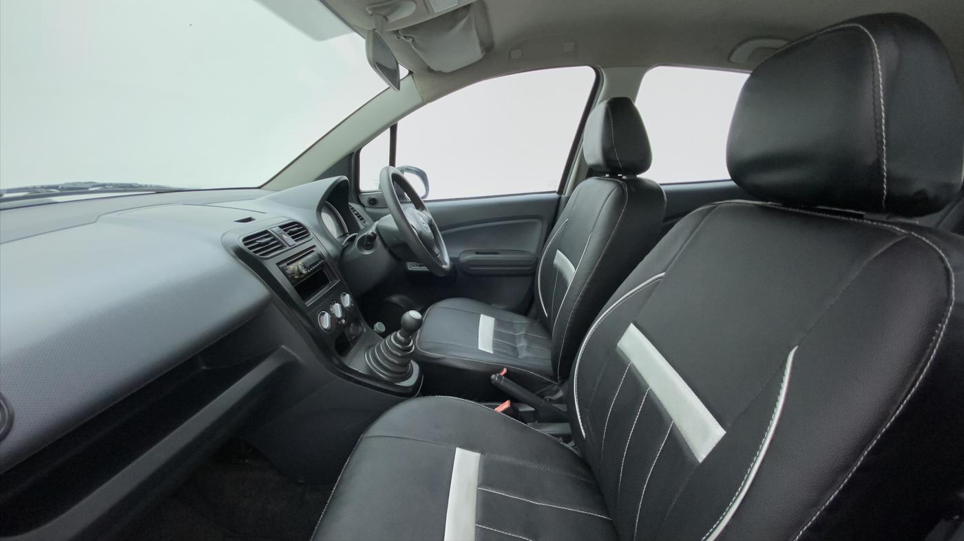 2010 Maruti Ritz LXI, Petrol, Manual, 78,158 km, Right Side Front Door Cabin