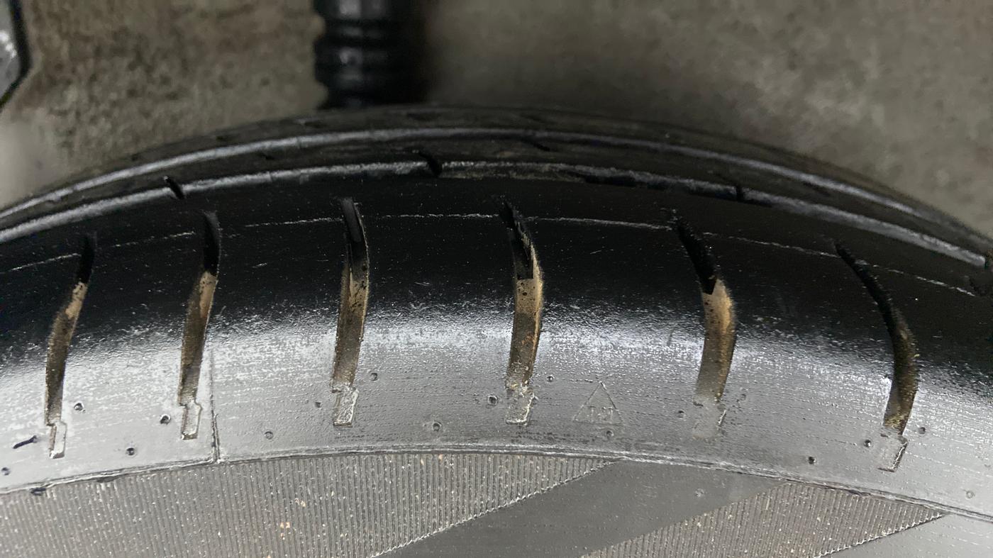 2010 Maruti Ritz LXI, Petrol, Manual, 78,158 km, Right Rear Tyre Tread