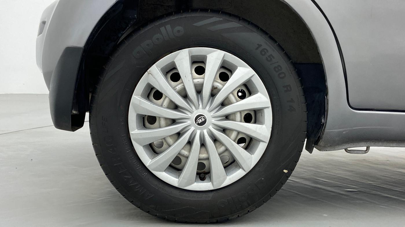 2010 Maruti Ritz LXI, Petrol, Manual, 78,158 km, Right Rear Wheel