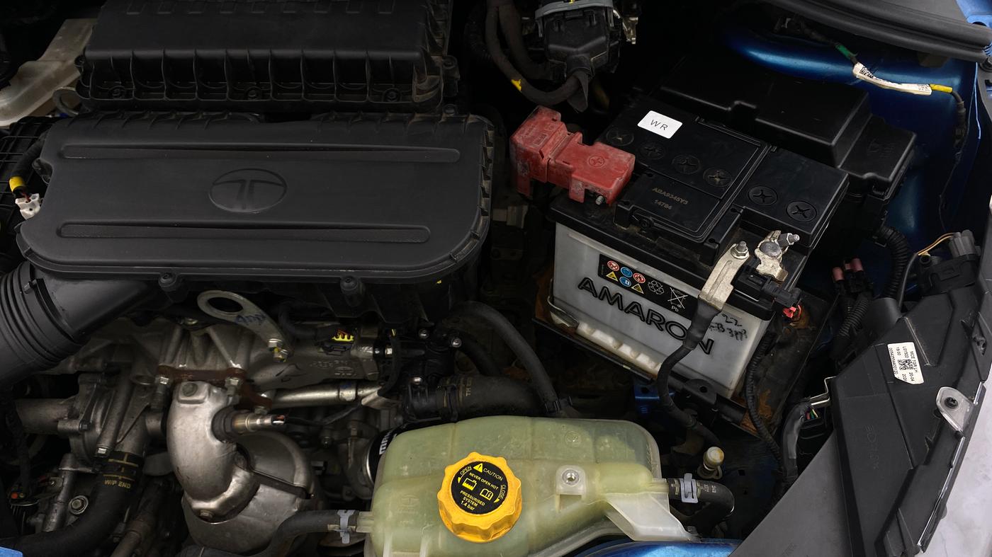 2024 Tata Tiago XZA PLUS PETROL, Petrol, Automatic, 27,542 km, Engine View - Left