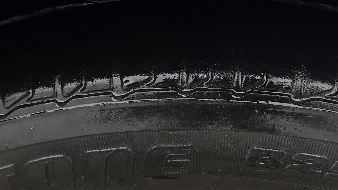 2024 Tata Tiago XZA PLUS PETROL, Petrol, Automatic, 27,542 km, Right Front Tyre Tread